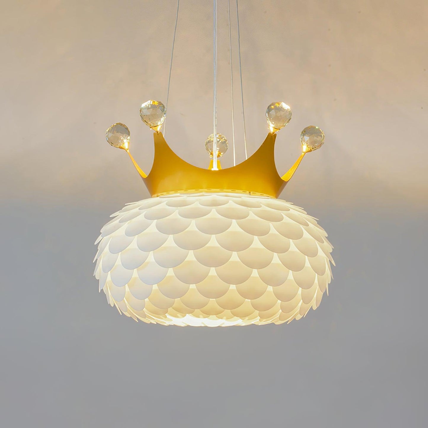 Aluvia Crown Eclectic Metal Pendant Lamp