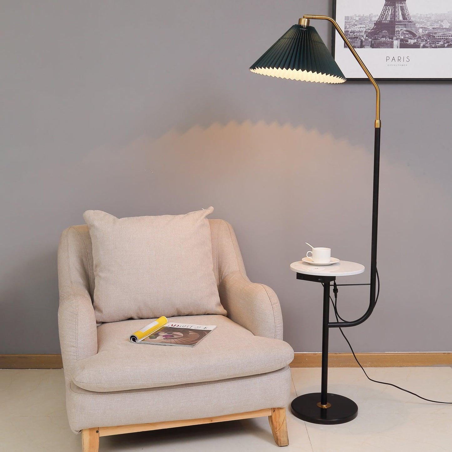 Ozz Modern Metal Floor Lamp