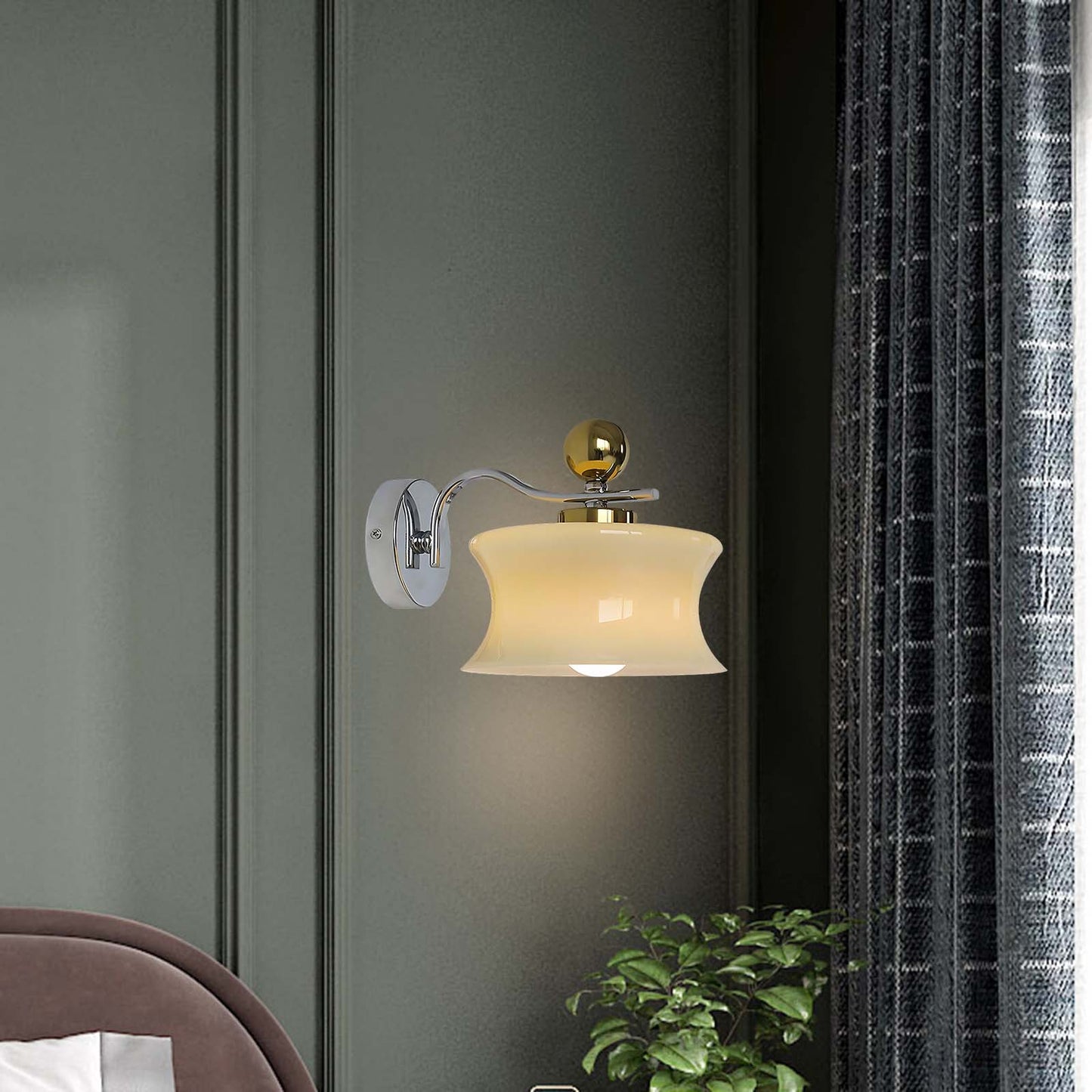 Adorn Modern Crystal Wall Sconce