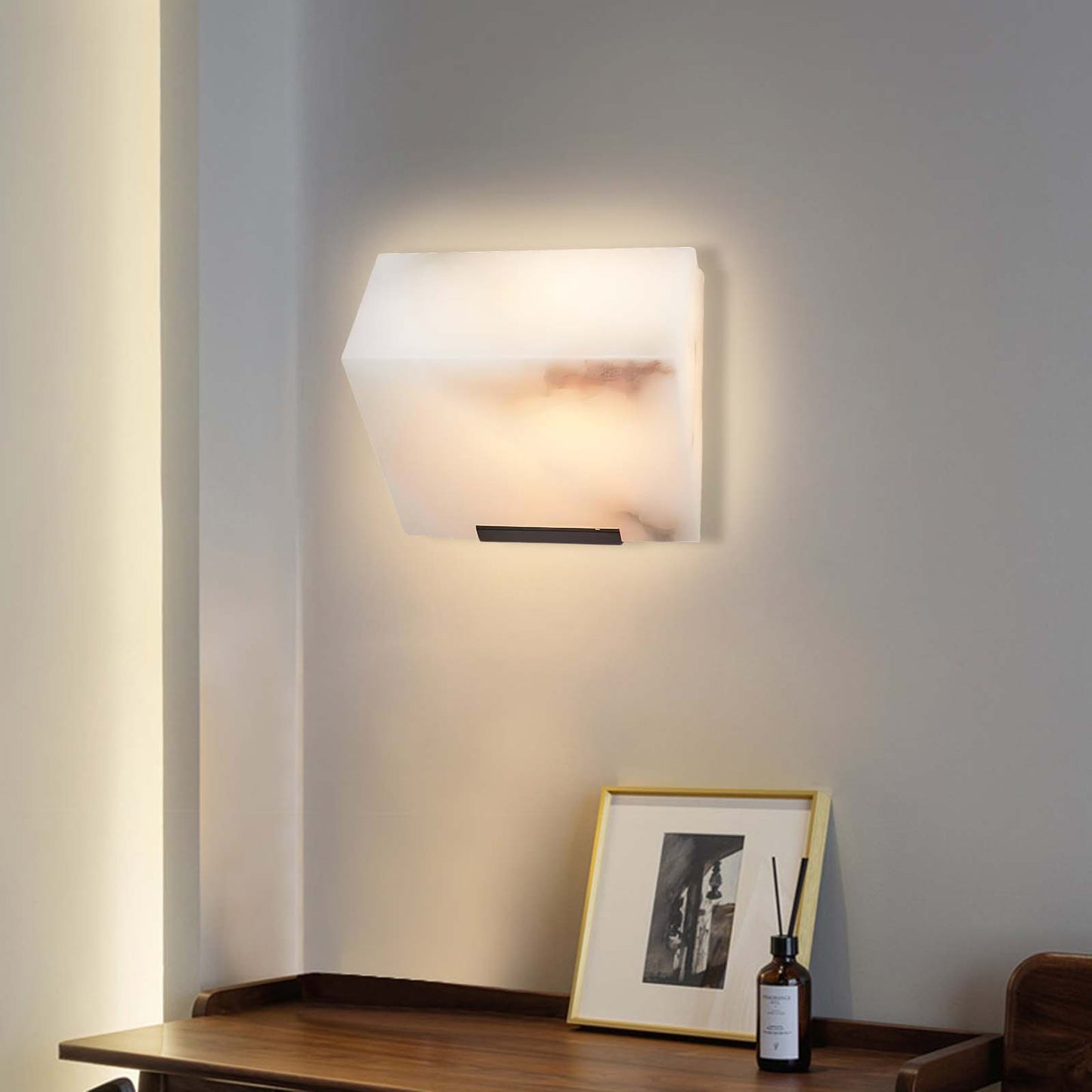 Alabaster Staircase Minimalist Metal Wall Lamp