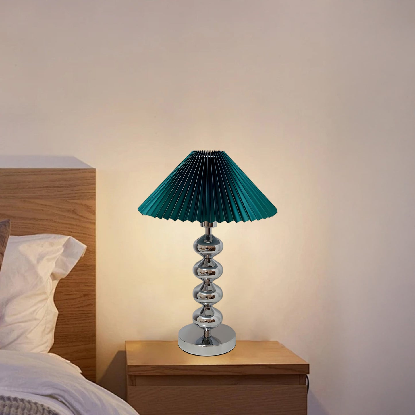 Aleisha Pleated Vintage Metal Table Lamp