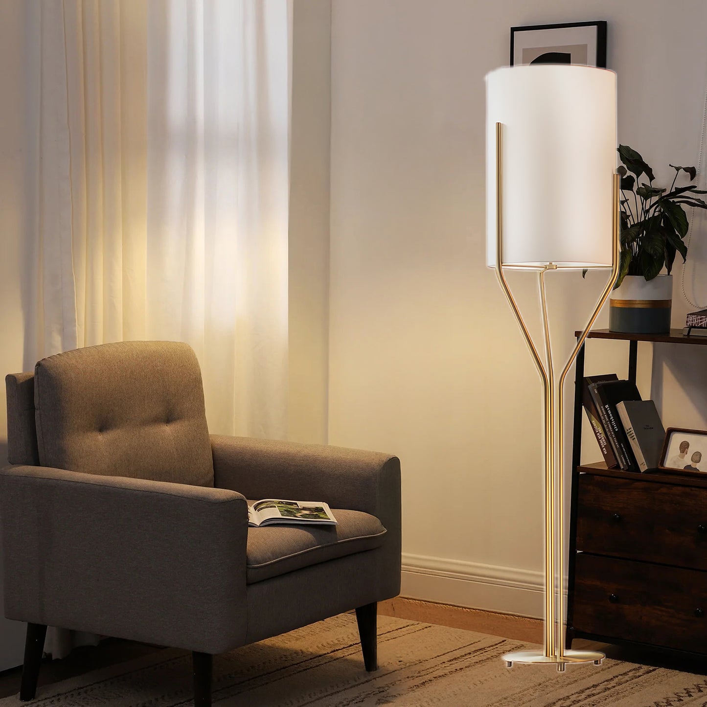 Arborescence Minimalist Metal Floor Lamp