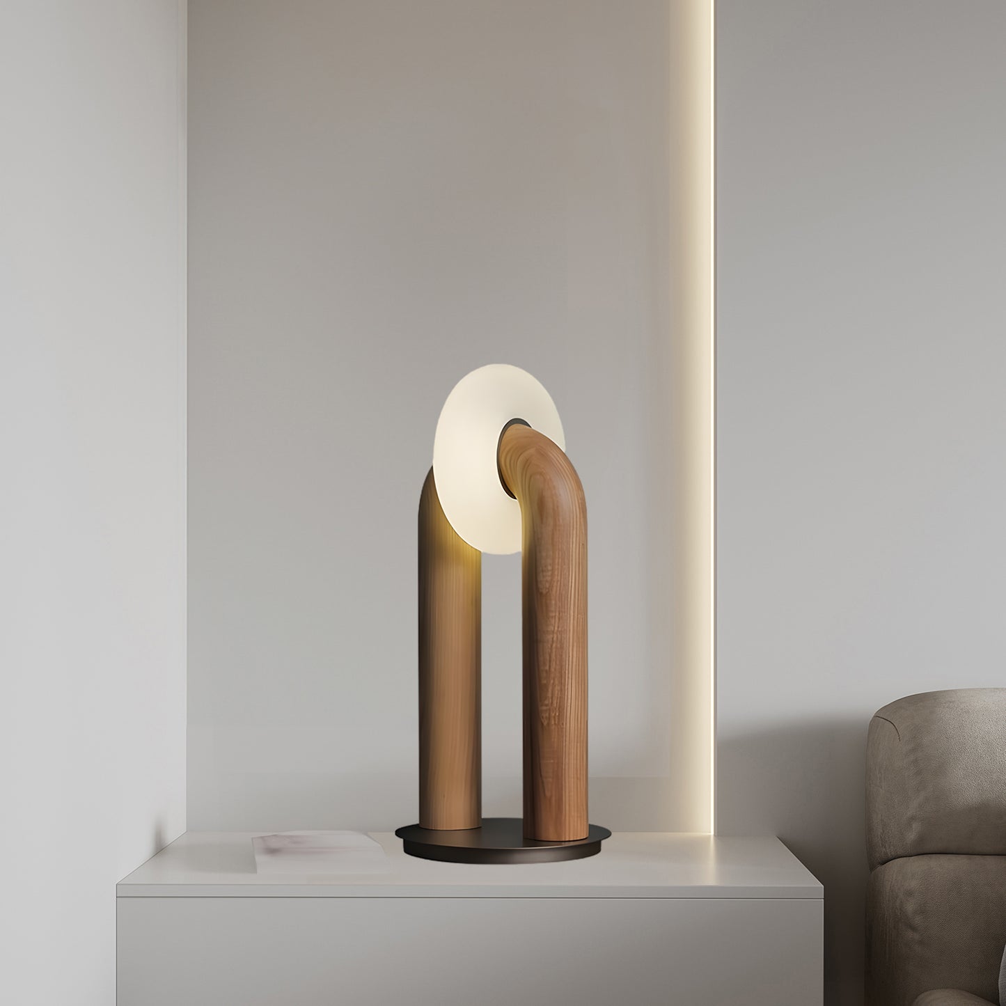 Arcadia Contemporary Metal Table Lamp