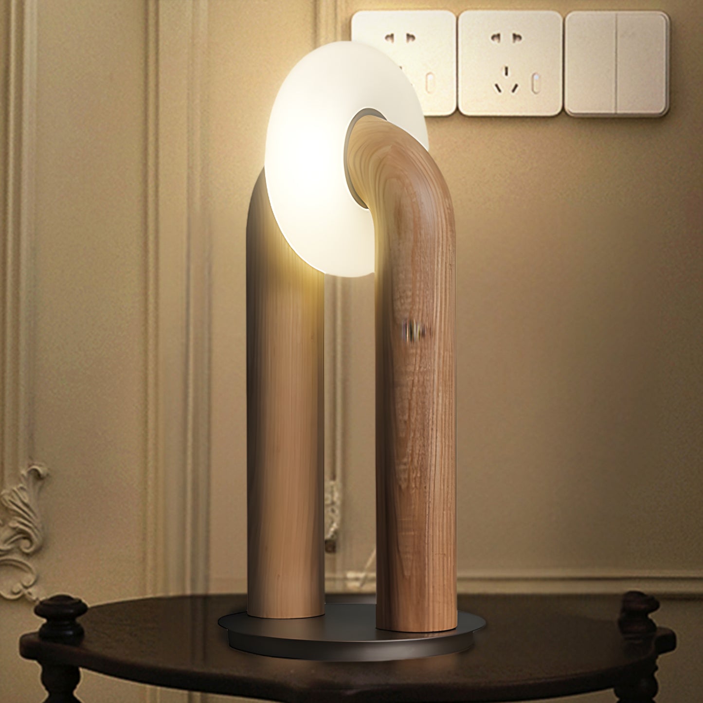 Arcadia Contemporary Metal Table Lamp