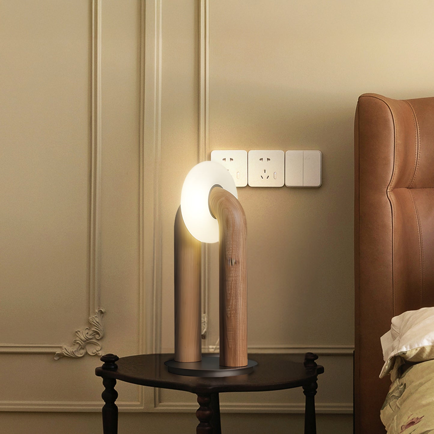 Arcadia Contemporary Metal Table Lamp