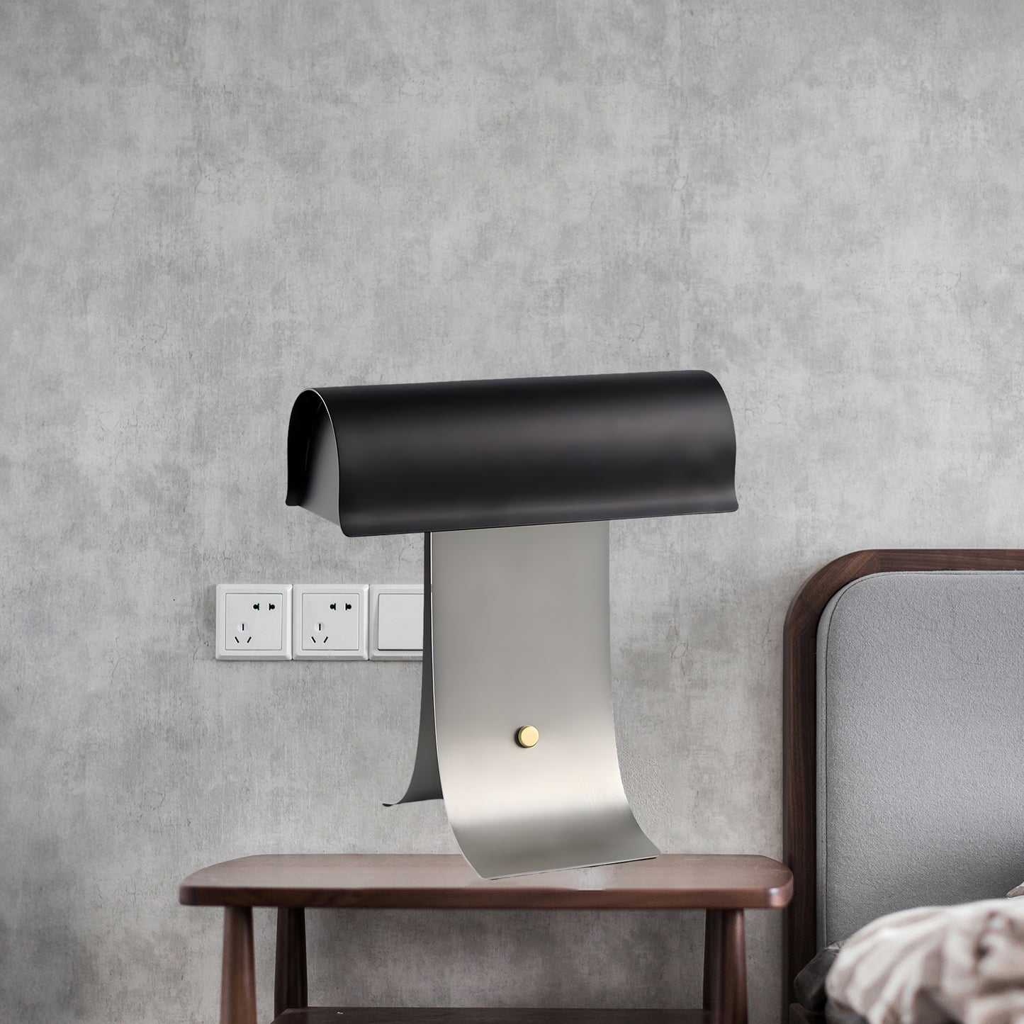 Archive Modern Metal Table Lamp