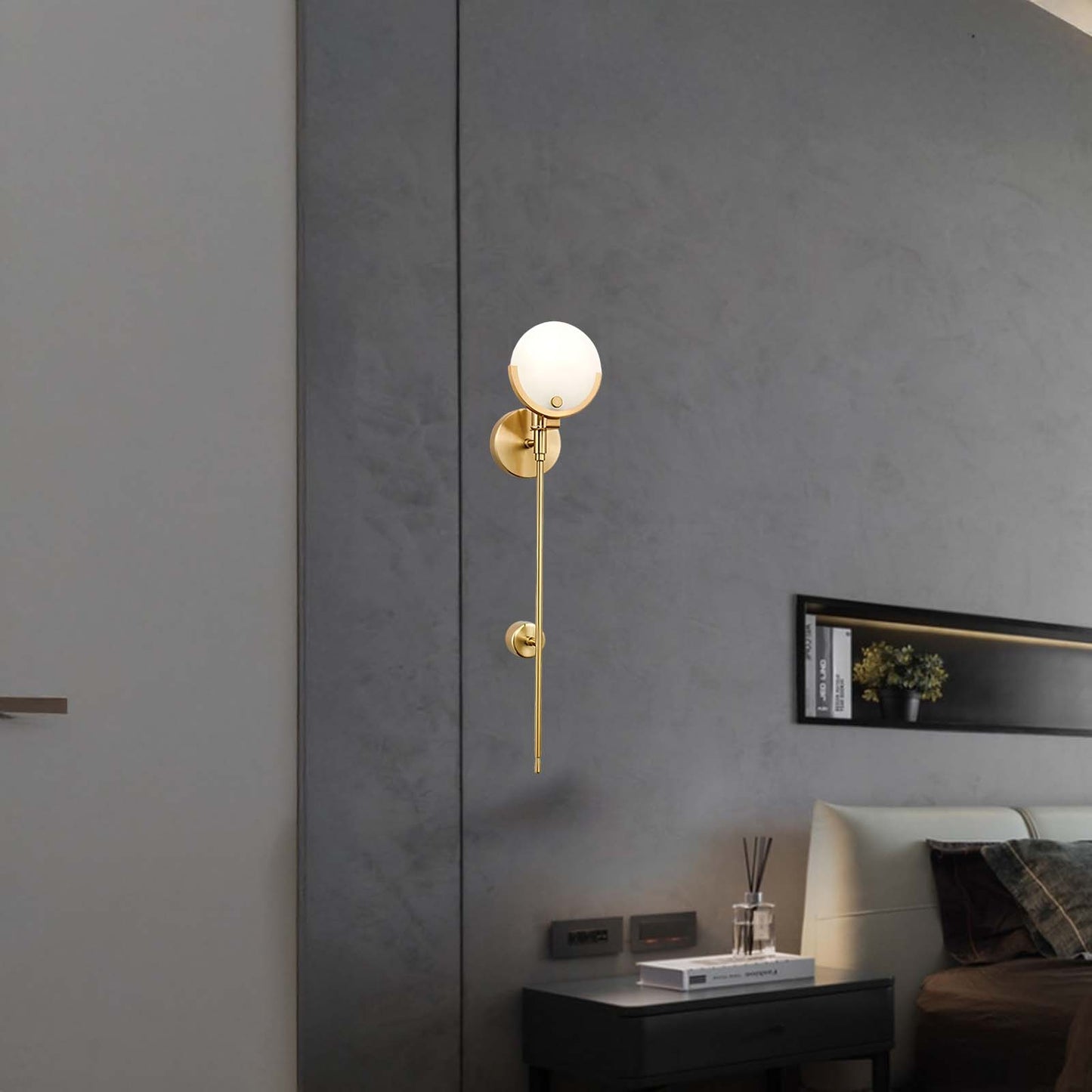 Ava Modern Brass Wall Lamp