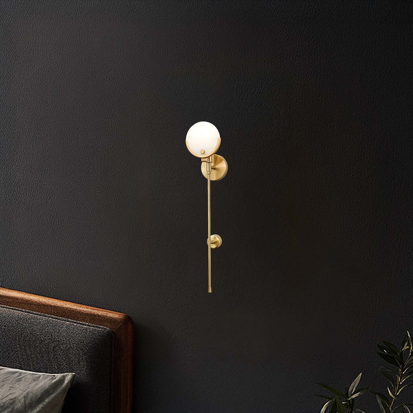 Ava Modern Brass Wall Lamp