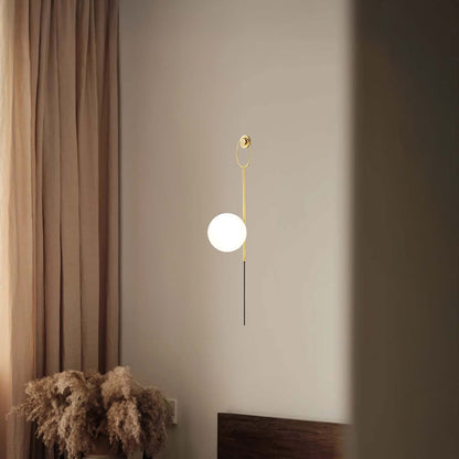 Ballon Brass Minimalist Crystal Wall Lamp