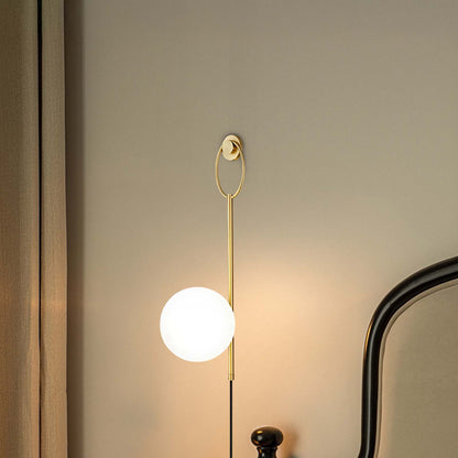 Ballon Brass Minimalist Crystal Wall Lamp