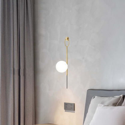 Ballon Brass Minimalist Crystal Wall Lamp