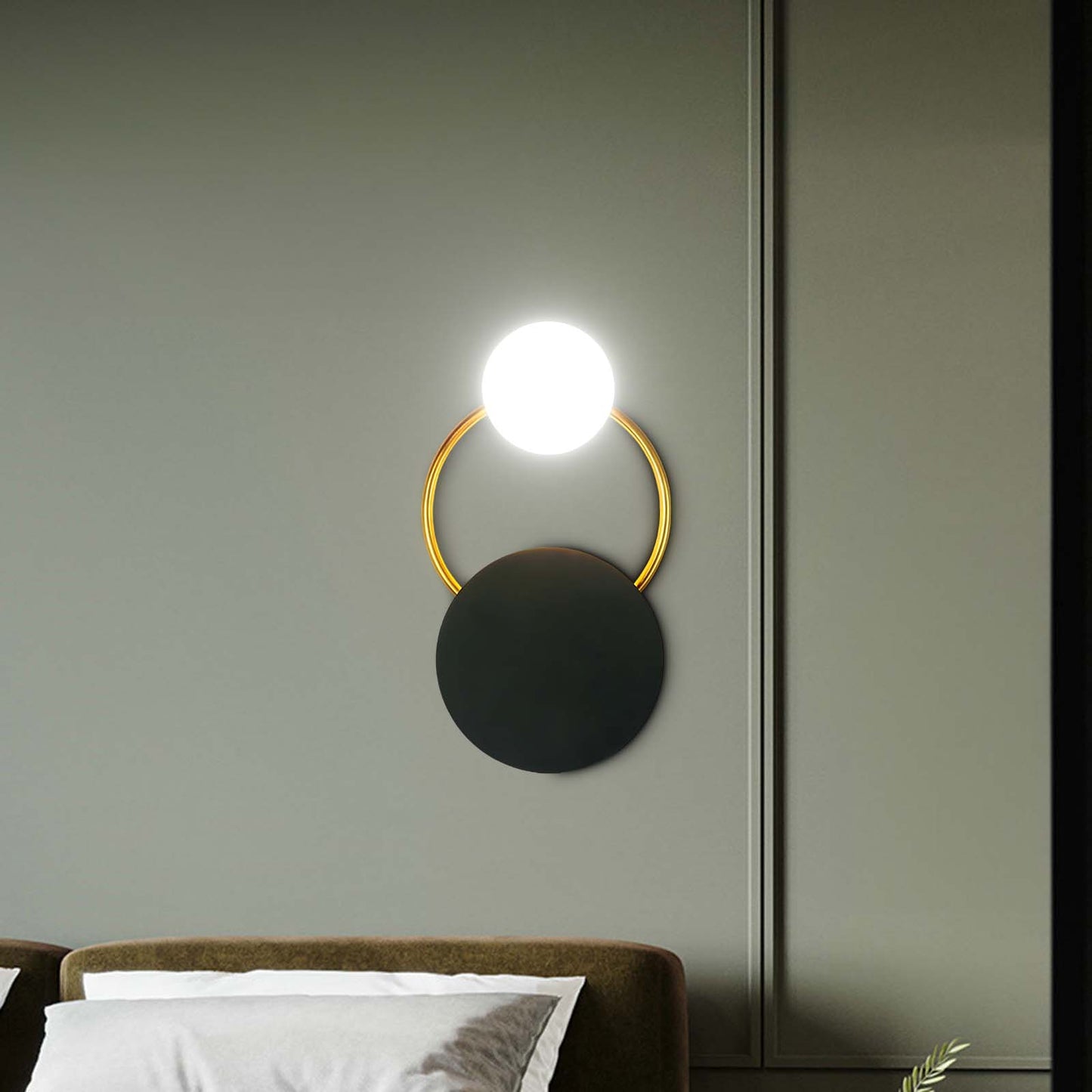 Black Circular Rings Eclectic Crystal Wall Lamp