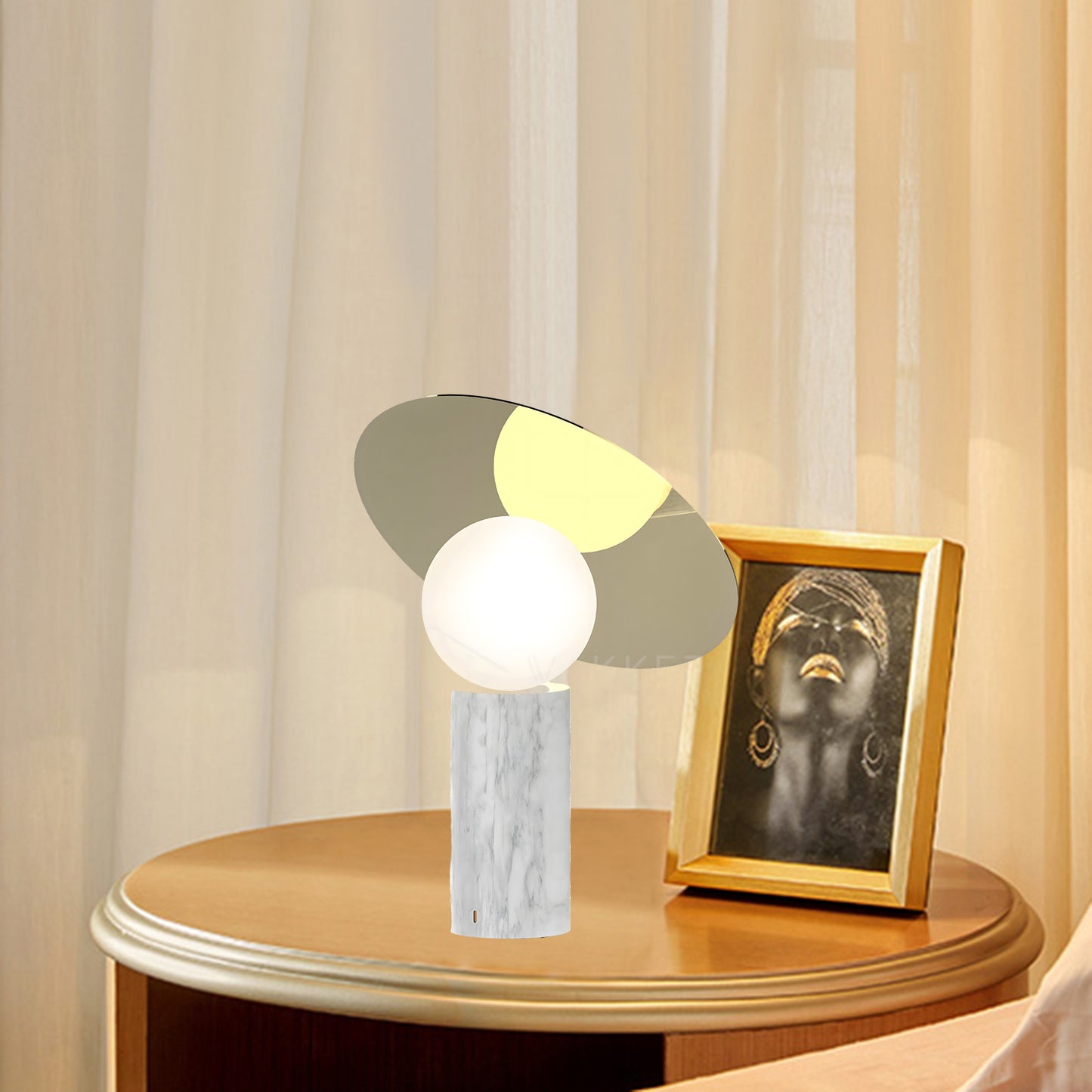 Bola Disc Eclectic Crystal Table Lamp