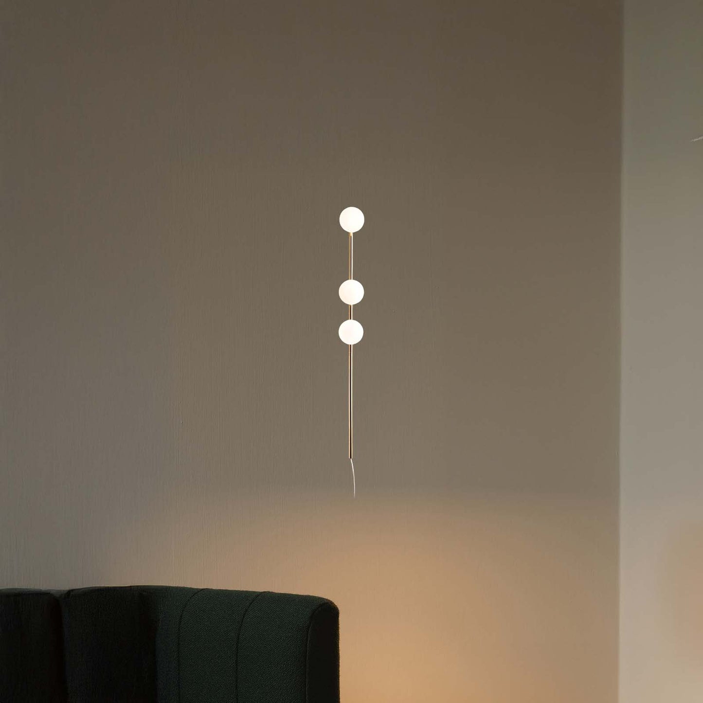 Candied Balls Minimalist Crystal Wall Light