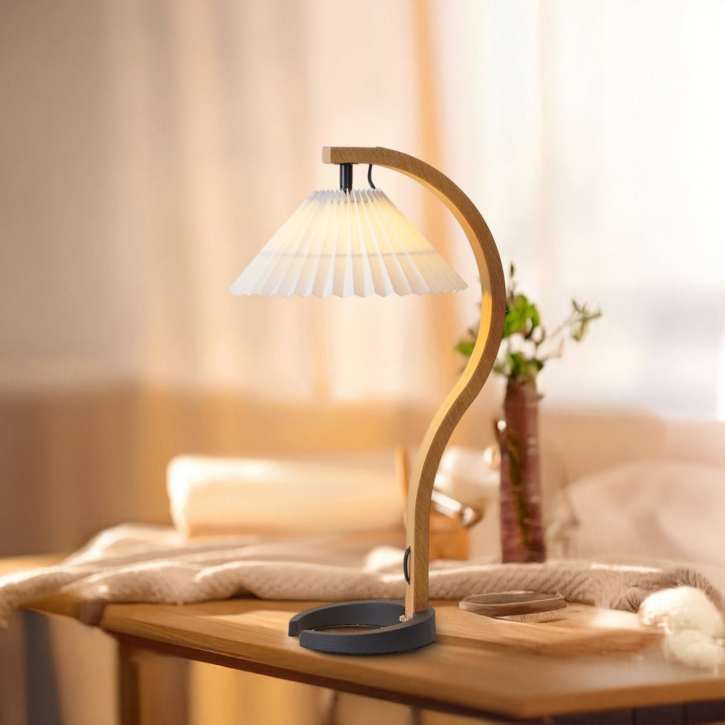 Caprani Traditional Metal Table Lamp