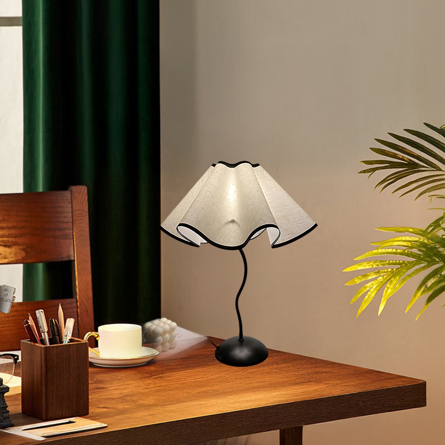 Cora Vintage Metal Table Lamp