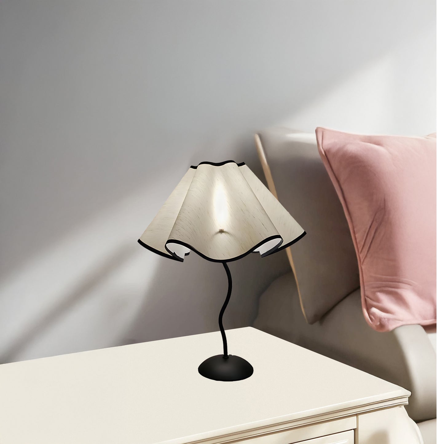 Cora Vintage Metal Table Lamp