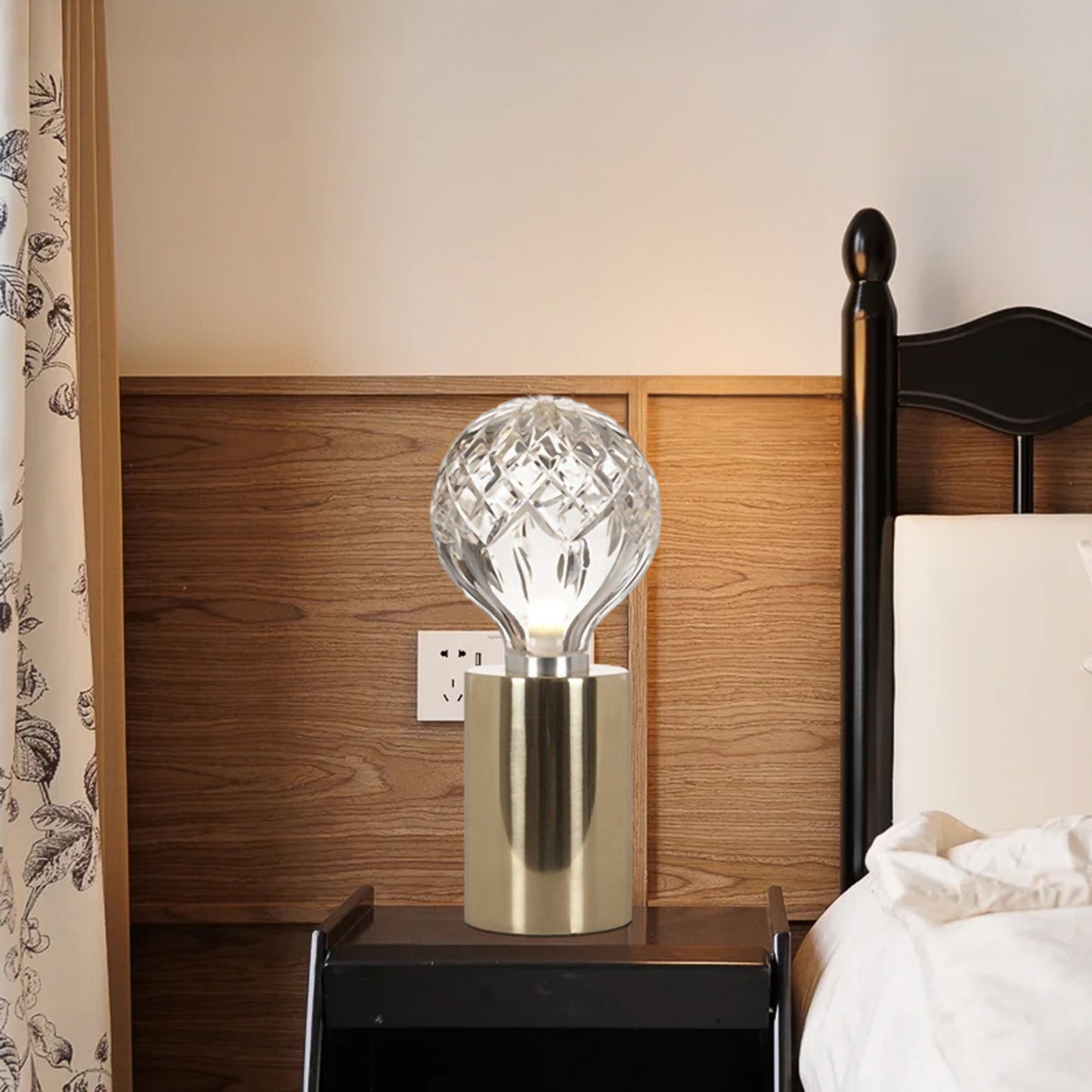 Crystal Bulb Traditional Table Lamp