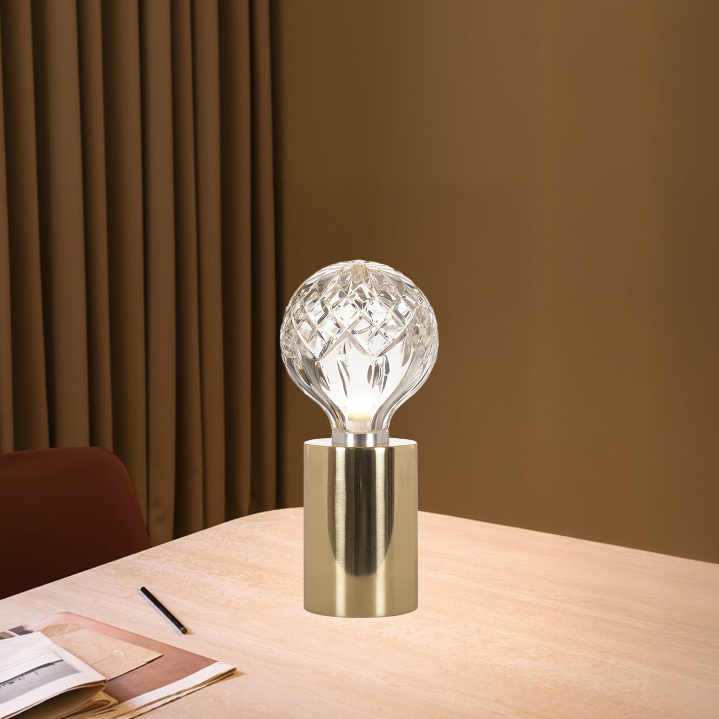 Crystal Bulb Traditional Table Lamp