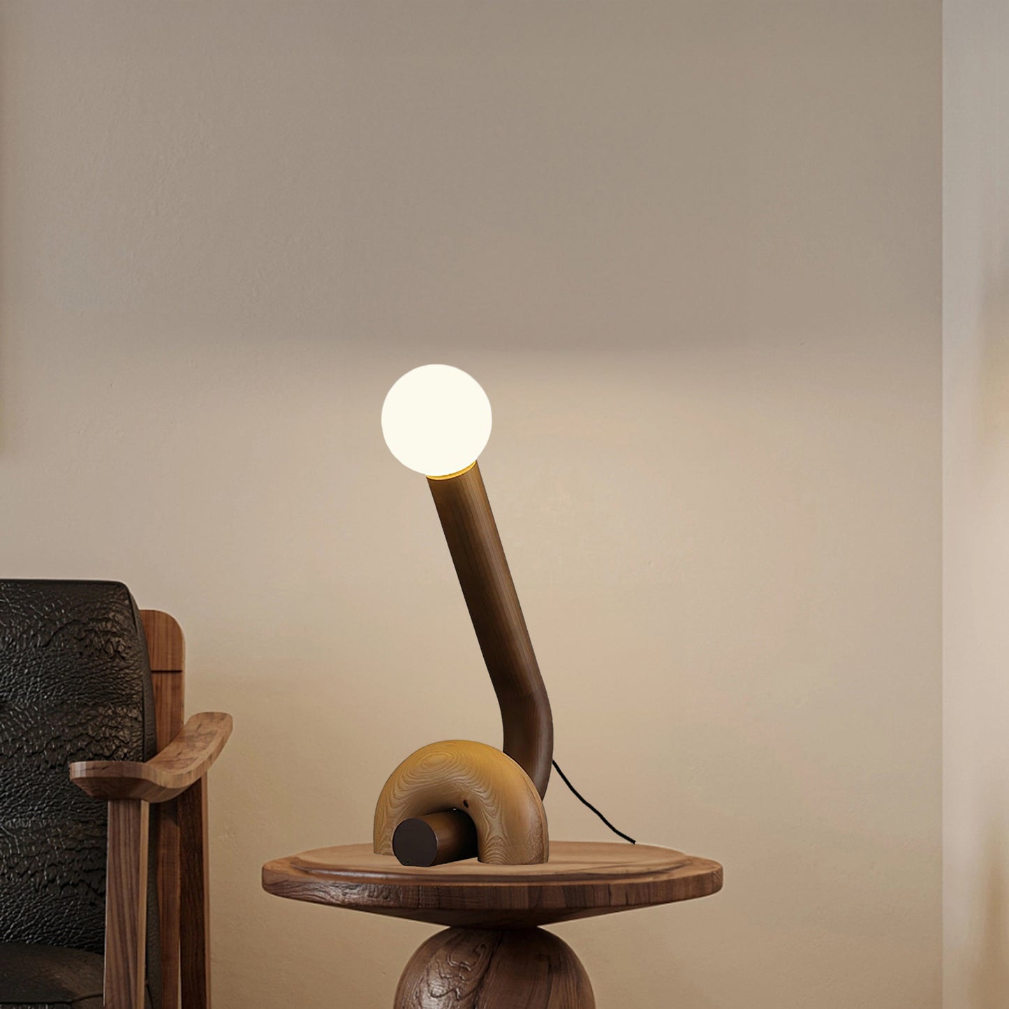 Curled Luxury Wood Table Lamp