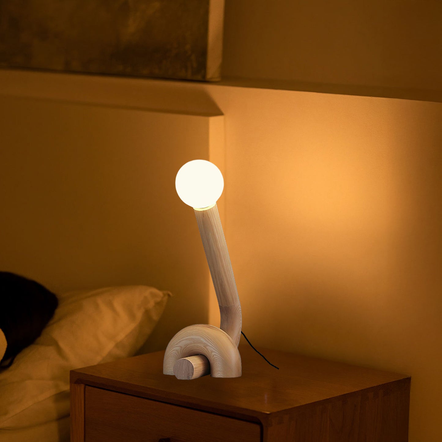 Curled Luxury Wood Table Lamp