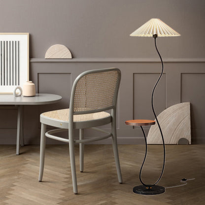 Curvatura Contemporary Metal Floor Lamp