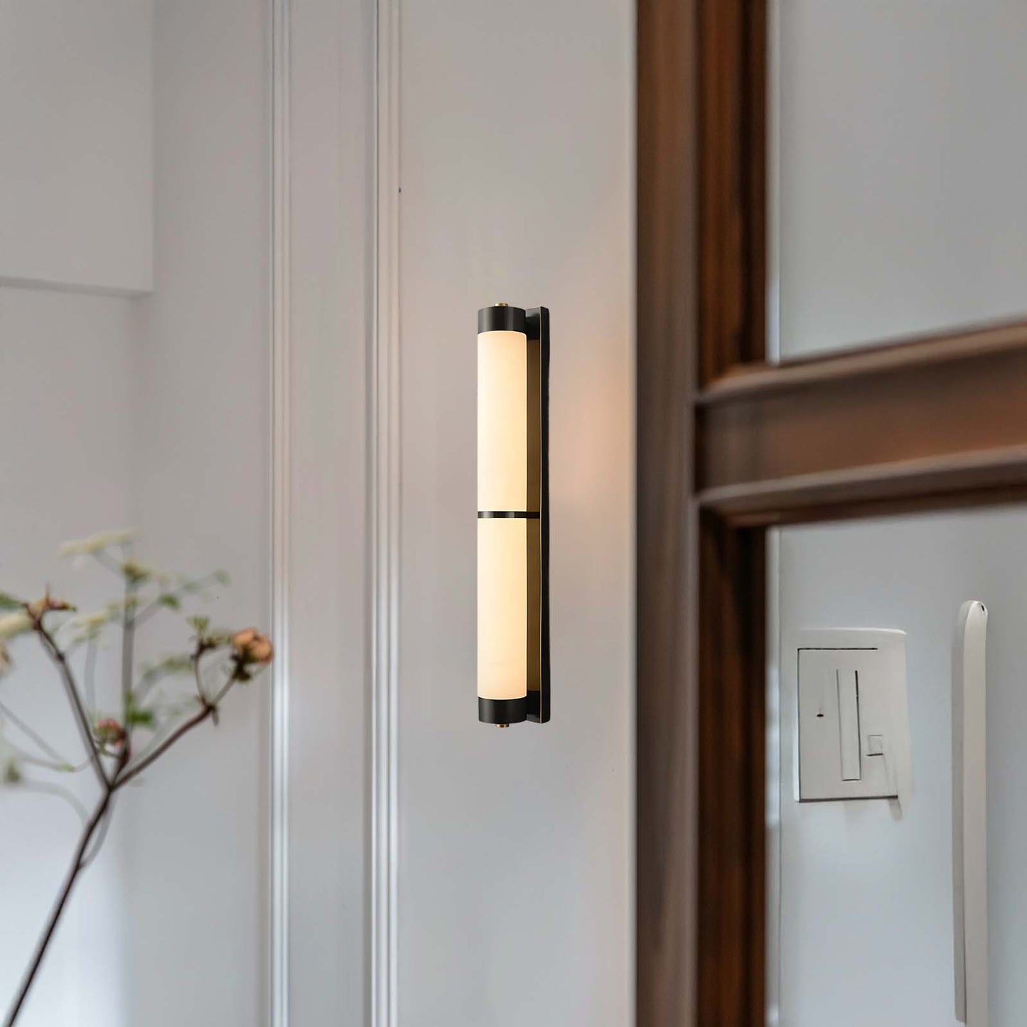 Cylindra Alabaster Contemporary Brass Wall Light