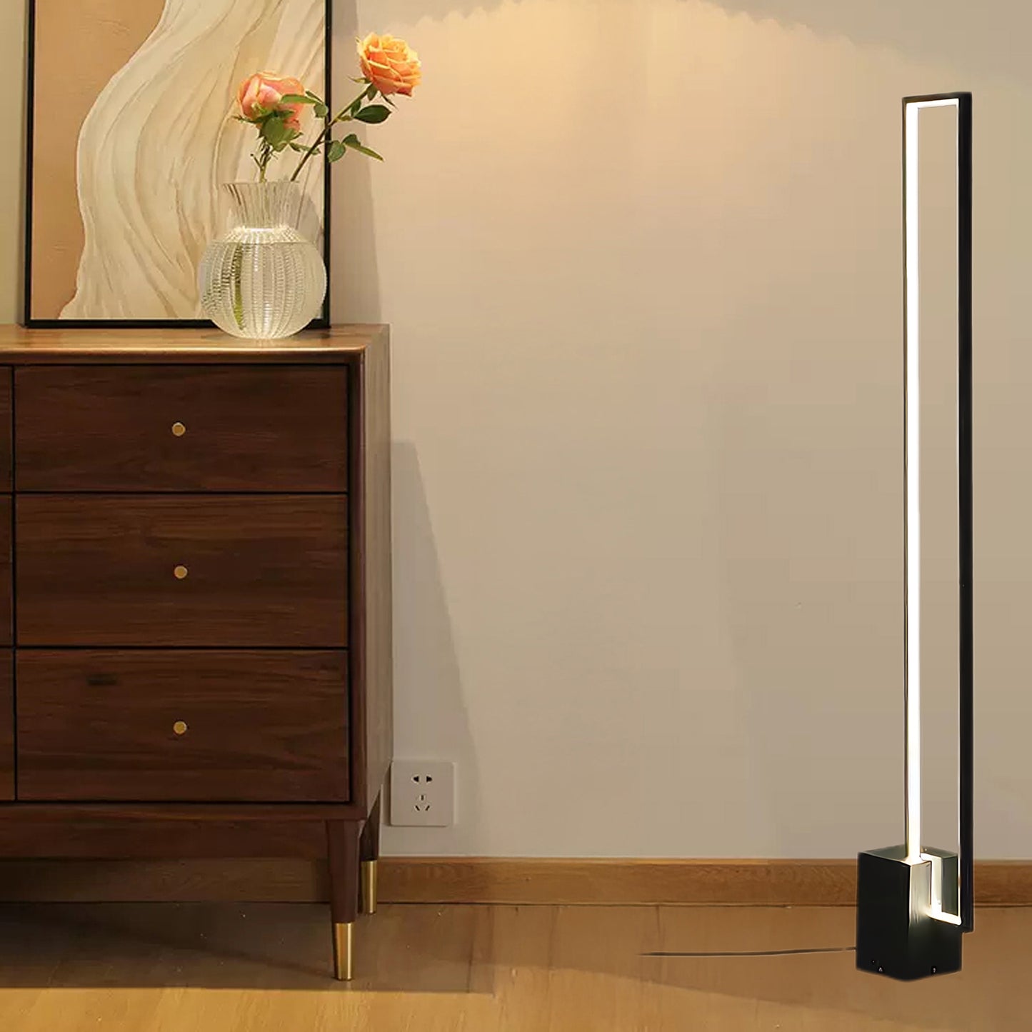 Edge Minimalist Metal Floor Lamp