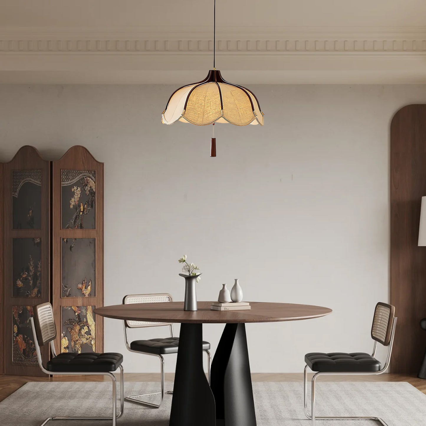 Evelyn Classic Metal Pendant Lamp