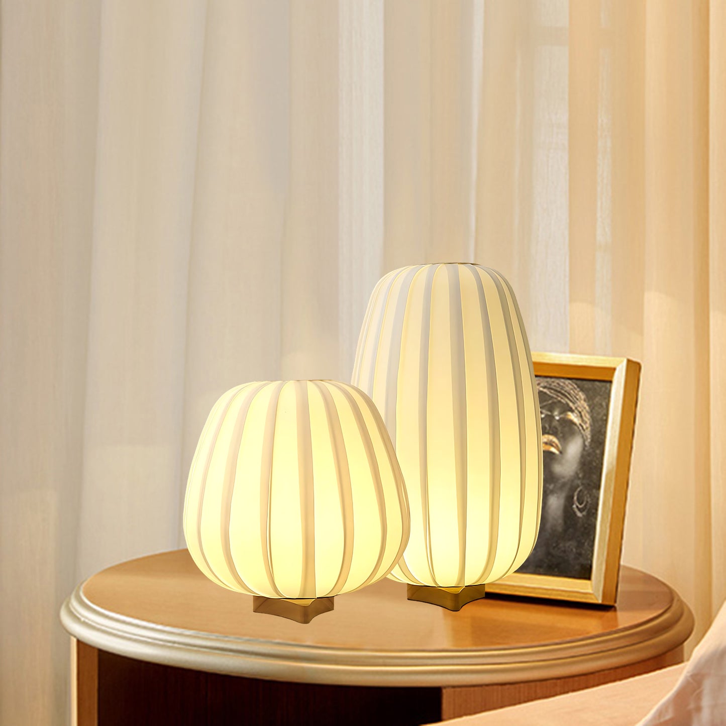 Fabric Minimalist Traditional Wood Table Lamp