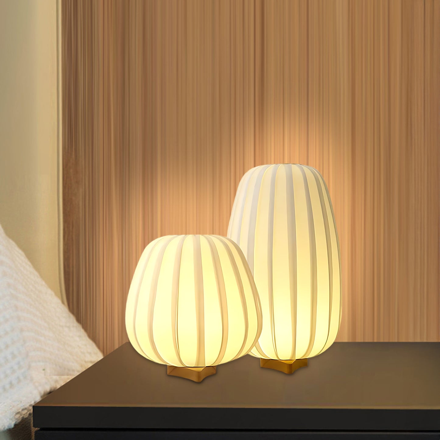 Fabric Minimalist Traditional Wood Table Lamp