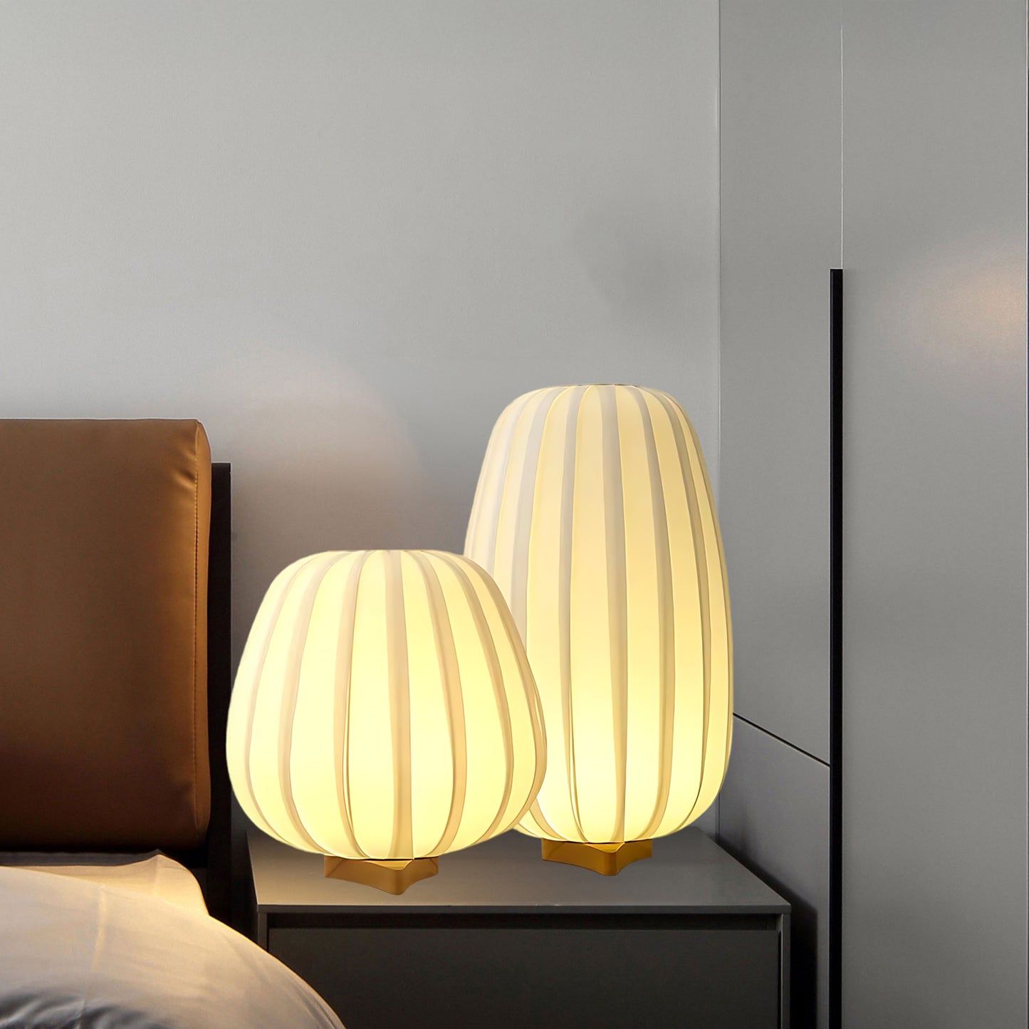 Fabric Minimalist Traditional Wood Table Lamp