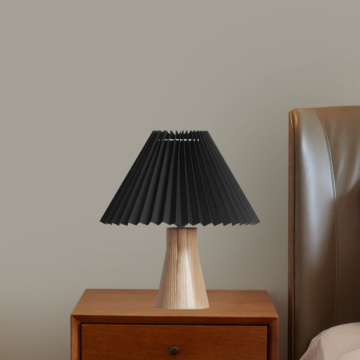 Facet Luxury Metal Table Lamp