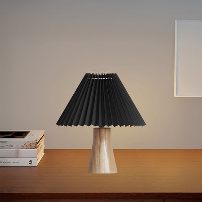 Facet Luxury Metal Table Lamp