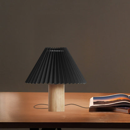 Facet Luxury Metal Table Lamp