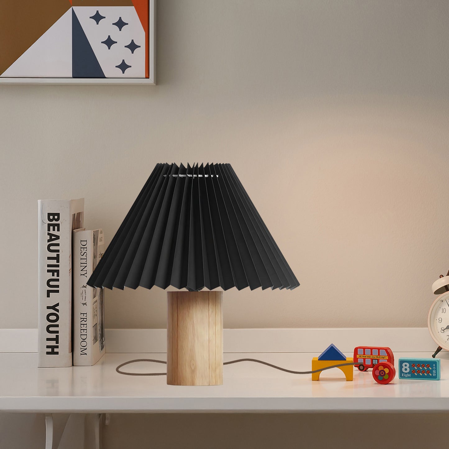 Facet Luxury Metal Table Lamp