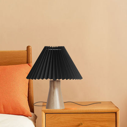 Facet Luxury Metal Table Lamp