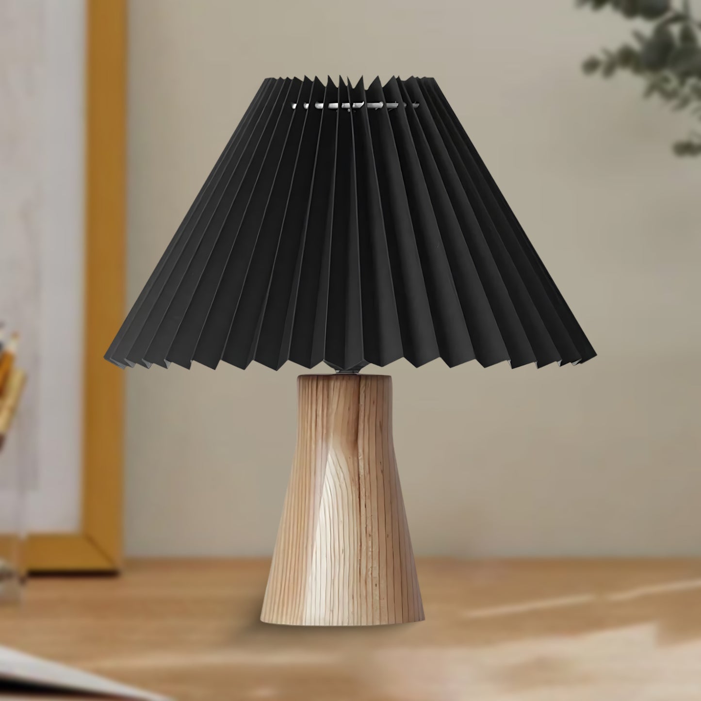 Facet Luxury Metal Table Lamp