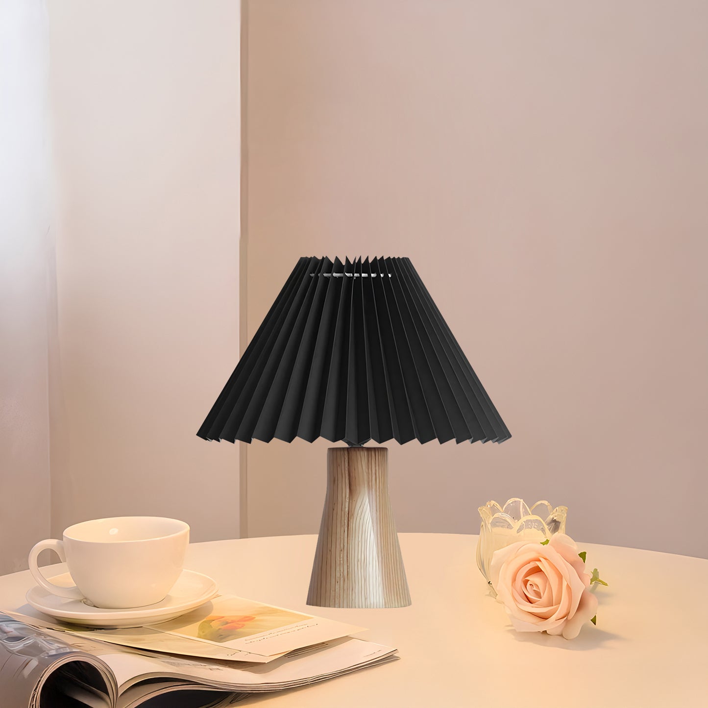 Facet Luxury Metal Table Lamp