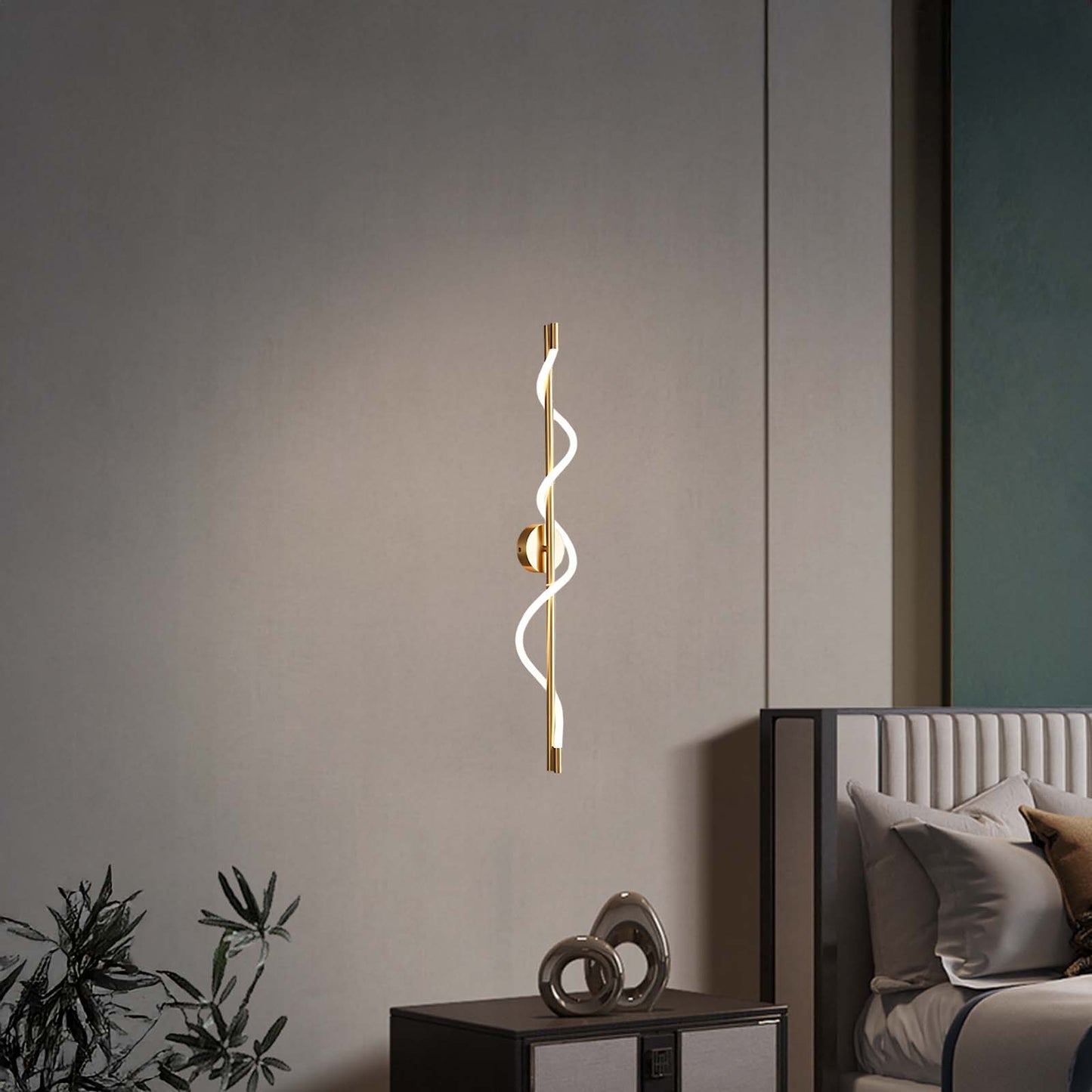 Flexible Linear Curve Minimalist Metal Wall Lamp