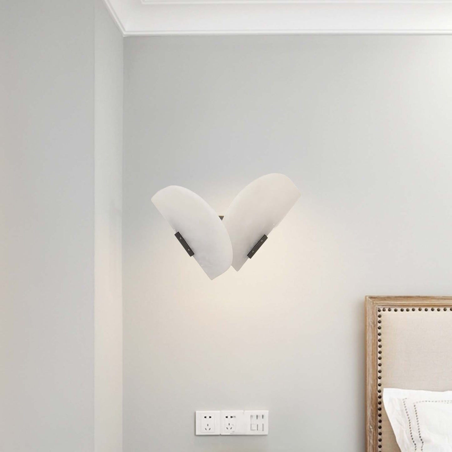 Fly Gaby Contemporary Metal Wall Lamp