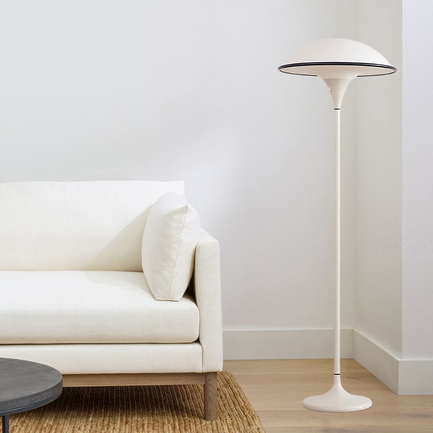 Fontana Minimalist Metal Floor Lamp