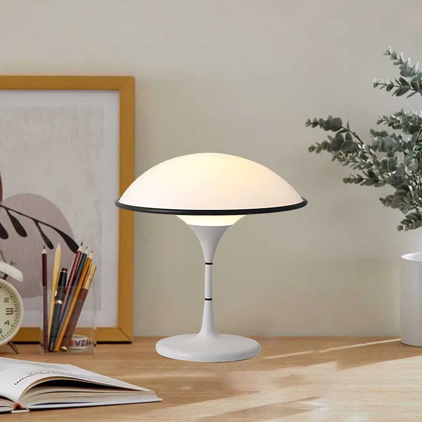 Fontana Retro Metal Table Lamp