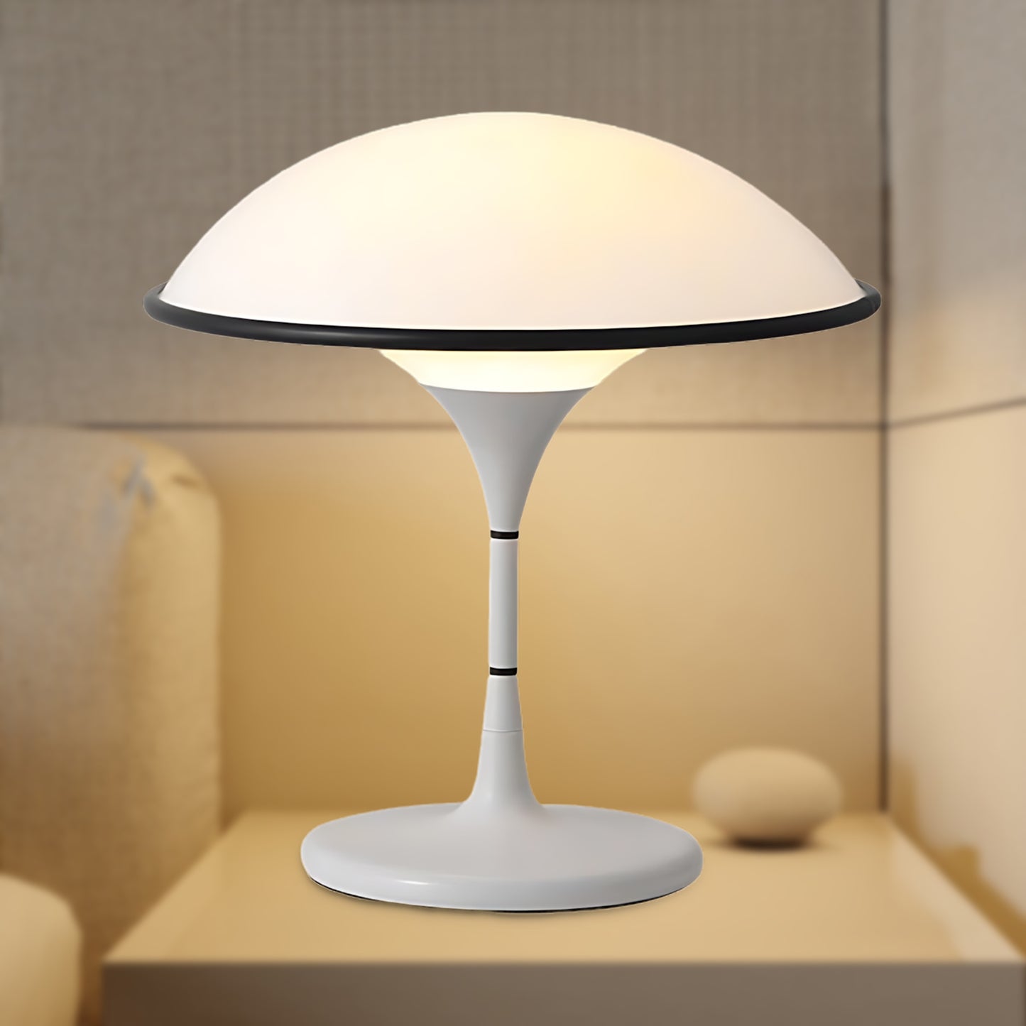 Fontana Retro Metal Table Lamp