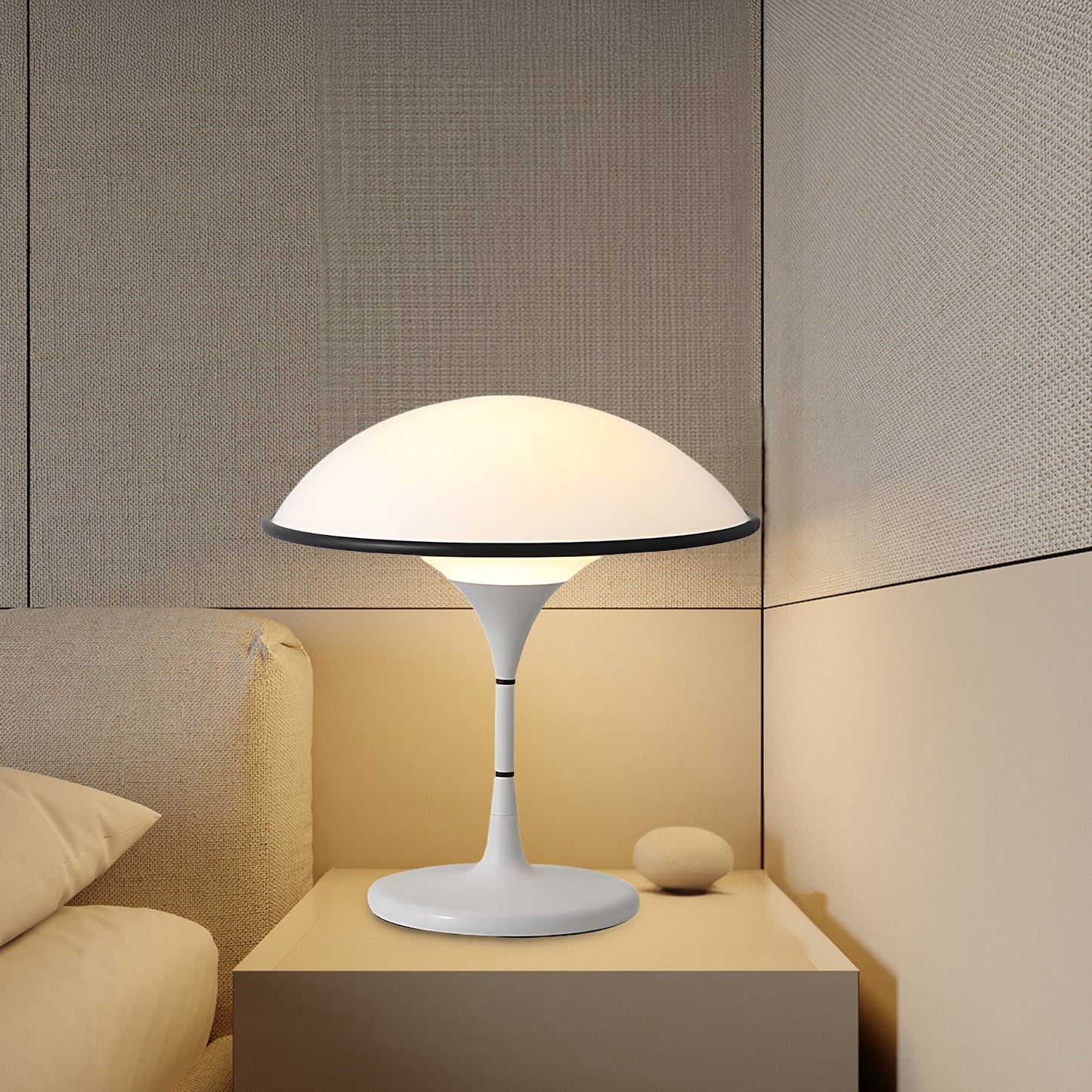 Fontana Retro Metal Table Lamp