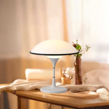 Fontana Retro Metal Table Lamp