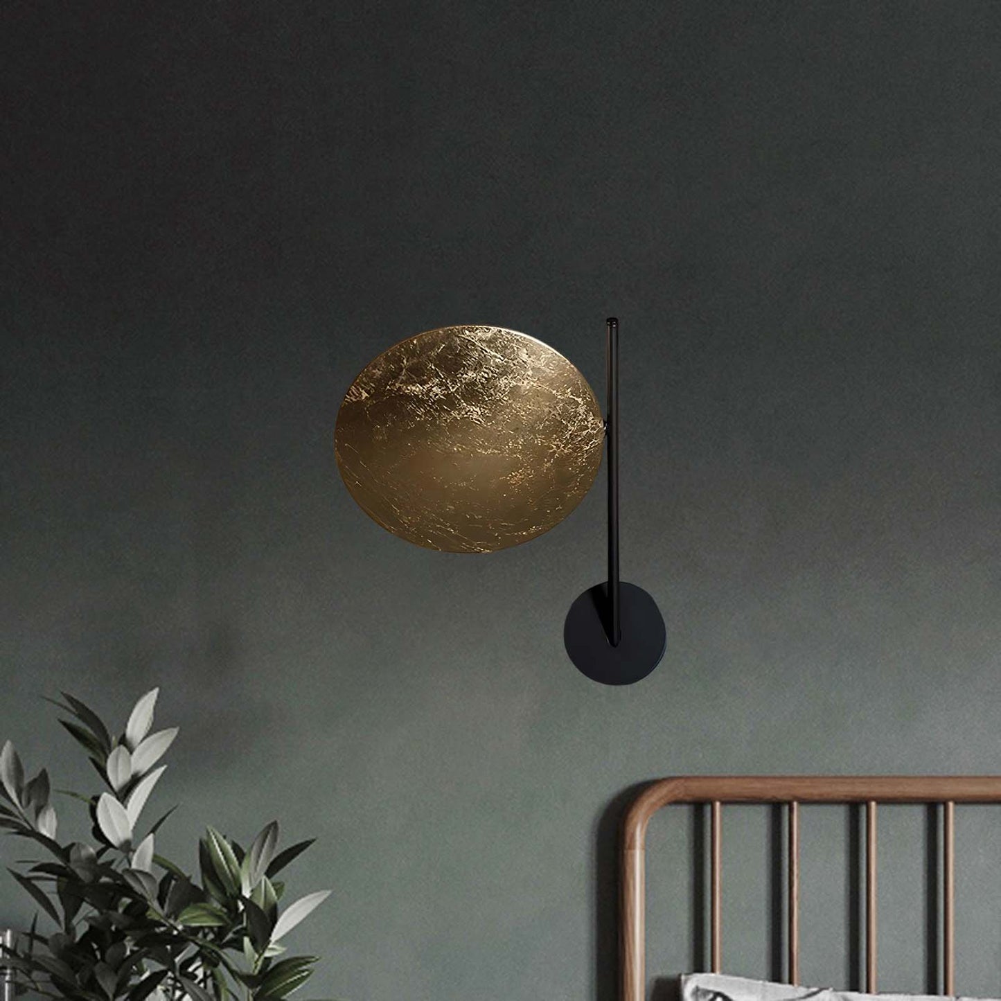 Giorgio W1 Eclectic Metal Wall Lamp