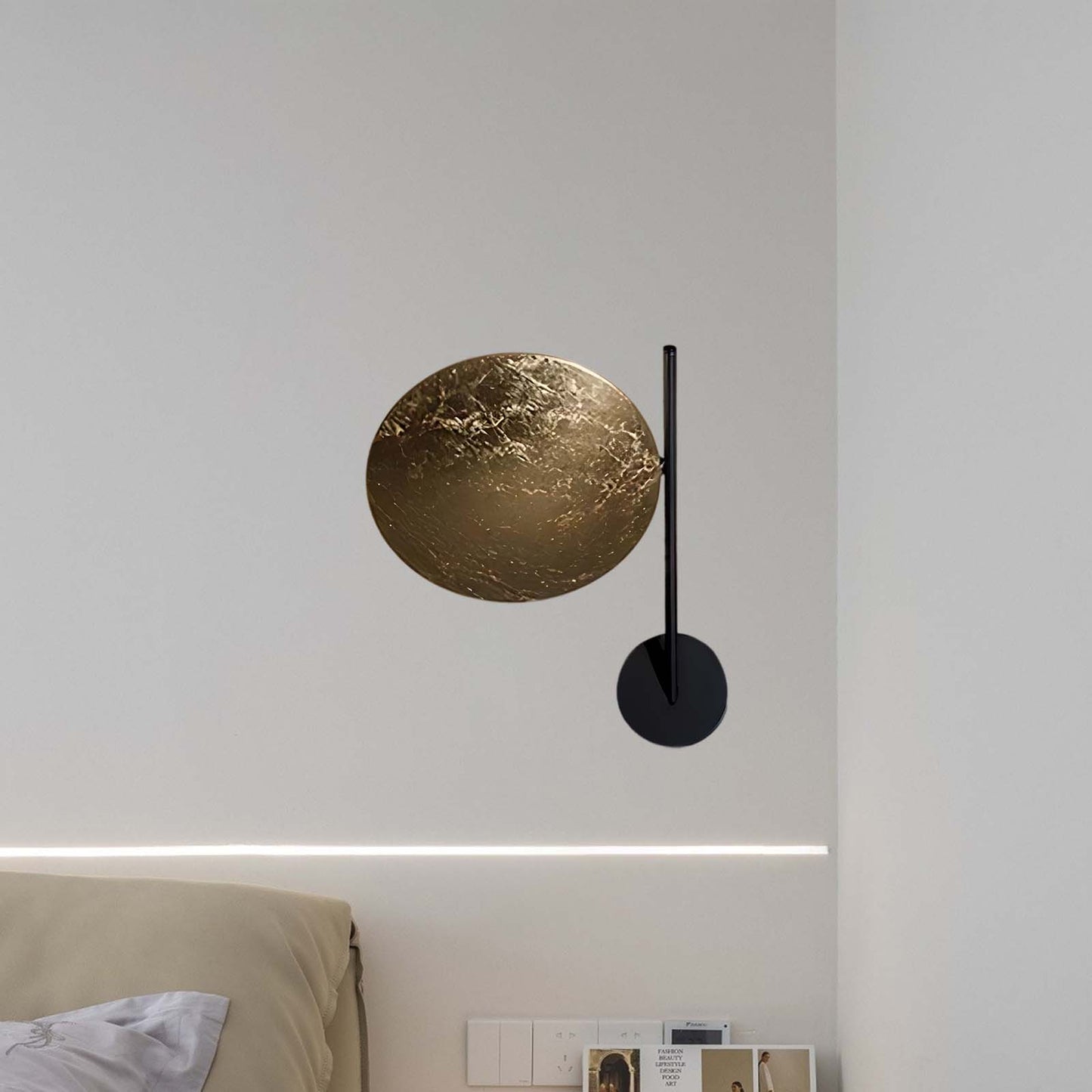 Giorgio W1 Eclectic Metal Wall Lamp