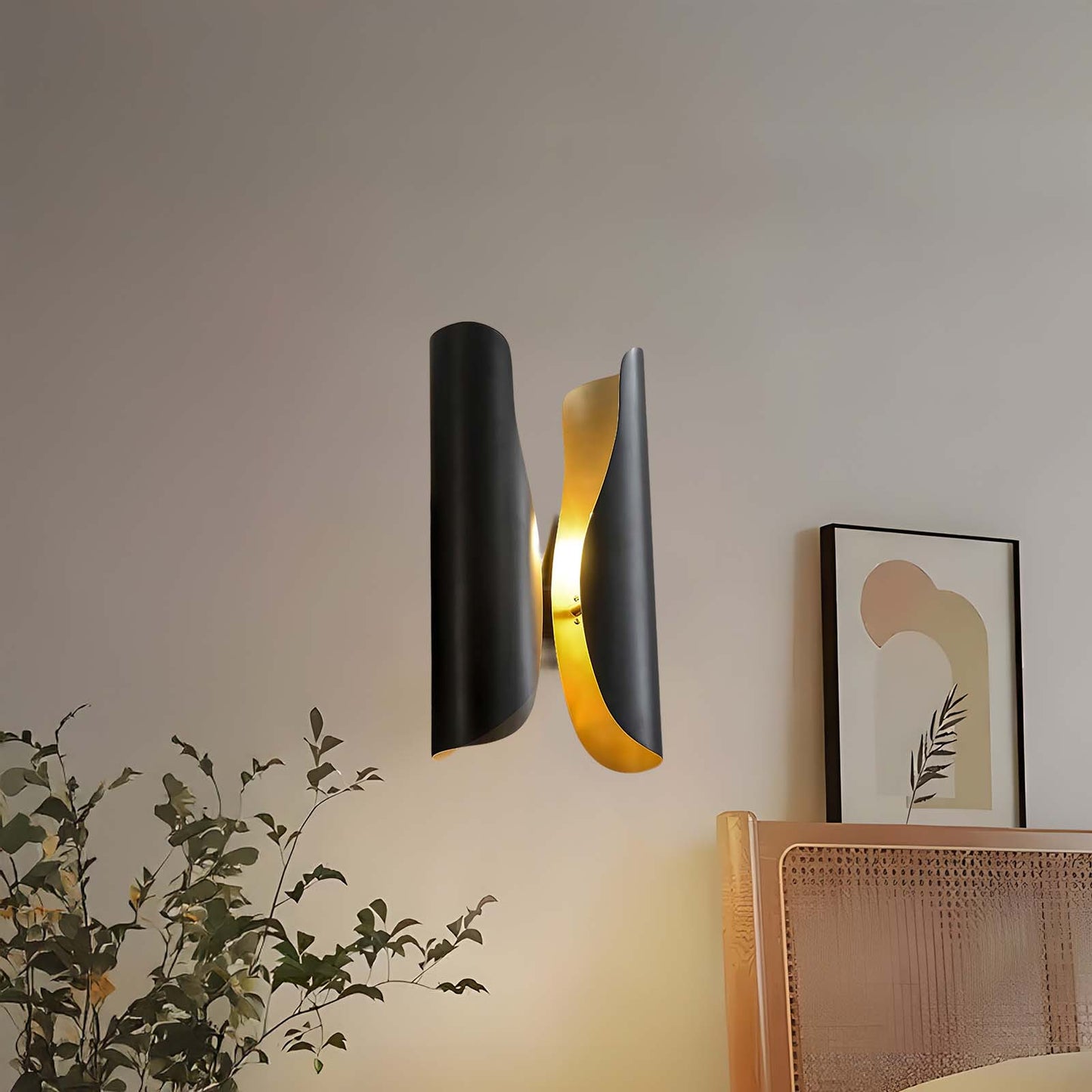 Guardian Contemporary Metal Wall Sconce