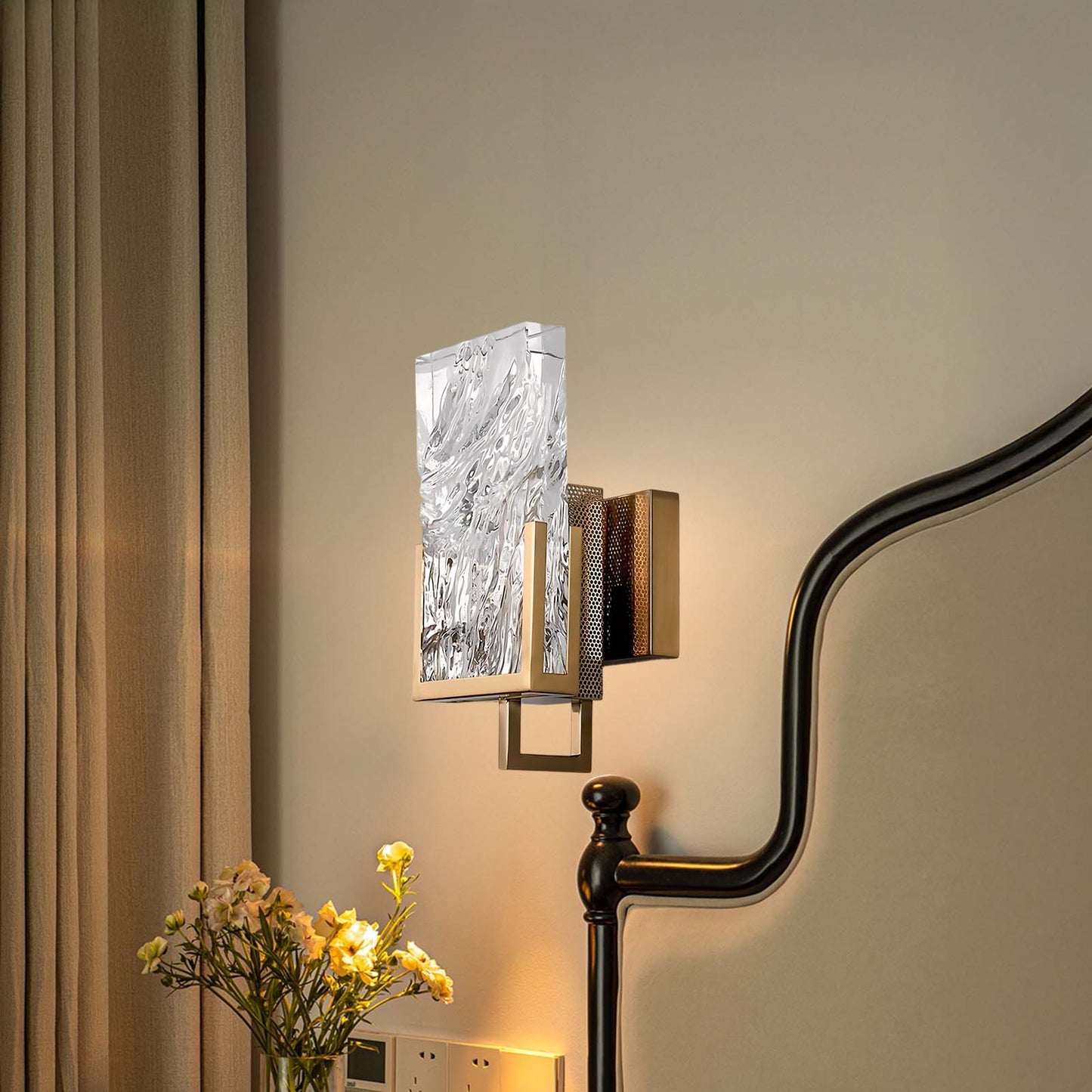 Ice Crystal Eclectic Crystal Wall Lamp